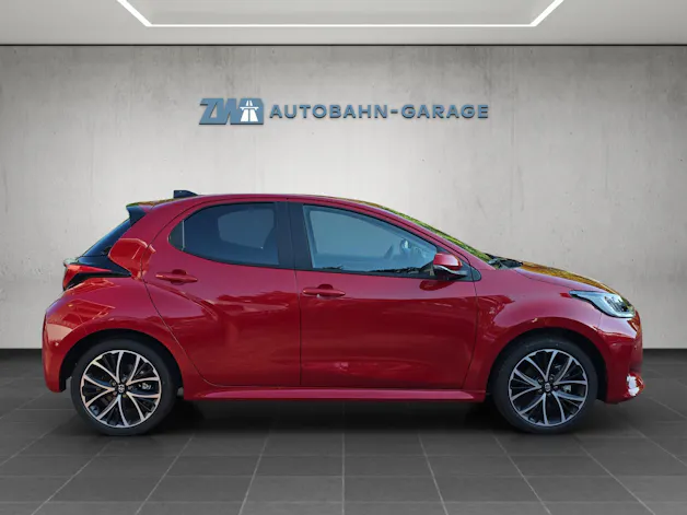 Toyota Yaris 1.5 VVT-i HSD Trend