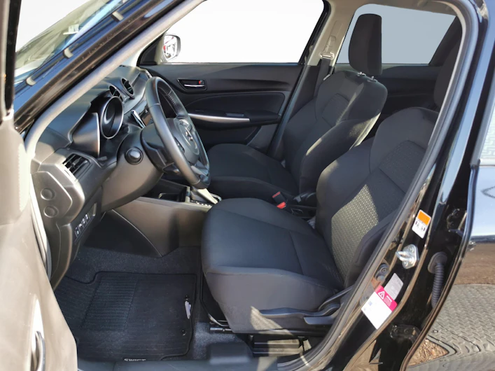 Fahrzeugbild SUZUKI SWIFT