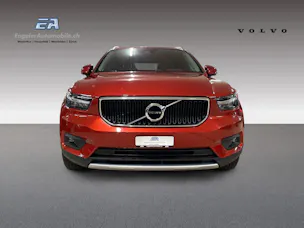 Volvo XC40 2.0 T4 Momentum AWD
