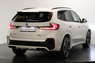 BMW X1 30e xDrive paddles