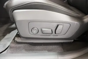 BMW X1 30e xDrive paddles