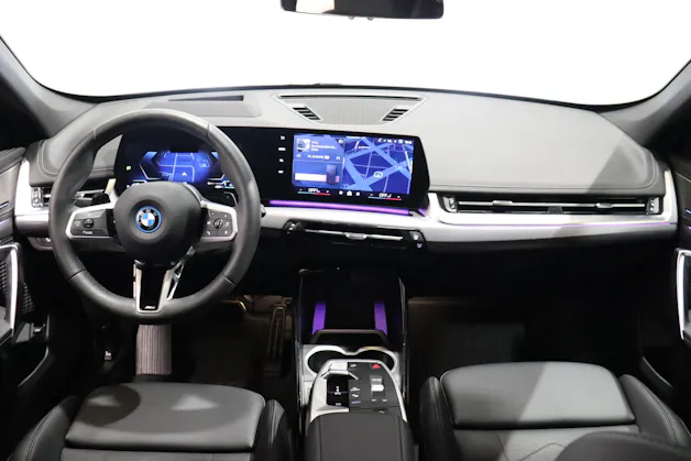 BMW X1 30e xDrive paddles