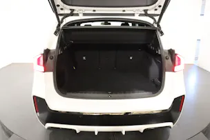BMW X1 30e xDrive paddles