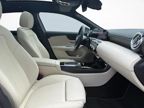 Fahrzeugbild MERCEDES-BENZ A 250 Progressive 4m