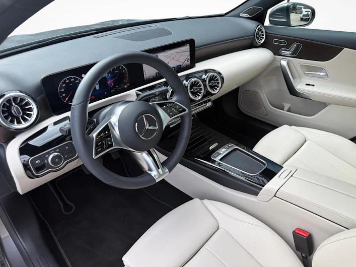 Fahrzeugbild MERCEDES-BENZ A 250