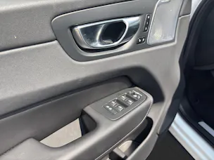 Volvo XC60 2.0 T6 TE Ultimate Dark eAWD