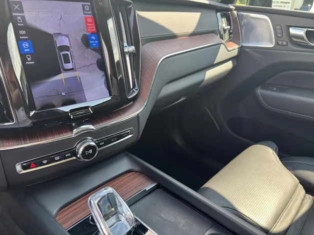 Volvo XC60 2.0 T6 TE Ultimate Dark eAWD