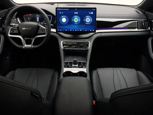 BYD Seal U DM-i Design AWD
