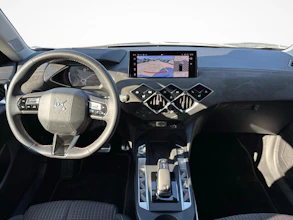 https://vehicle.imgix.net/4366972/b2f62bfa-af1b-4300-9917-46ddbbe62293.jpg
