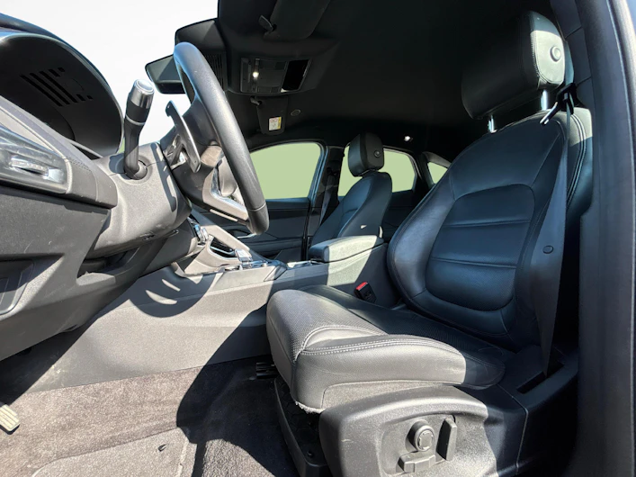 Fahrzeugbild JAGUAR E-PACE