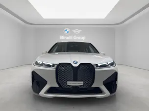 BMW iX xDrive40