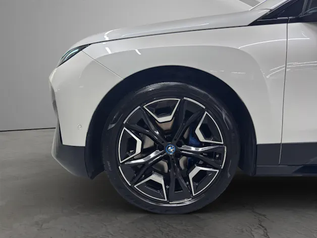 BMW iX xDrive40