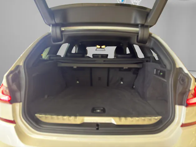 BMW 330e xDrive Touring M-SportPaket