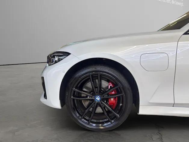 BMW 330e xDrive Touring M-SportPaket