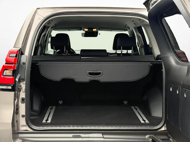 Toyota Land Cruiser 2.8 D 204 Style