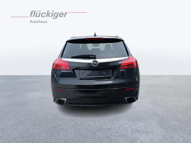 Opel Insignia Sports Tourer 2.8 V6 T 4x4 OPC