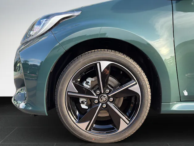 Toyota Yaris 1.5 VVT-i HSD Premium