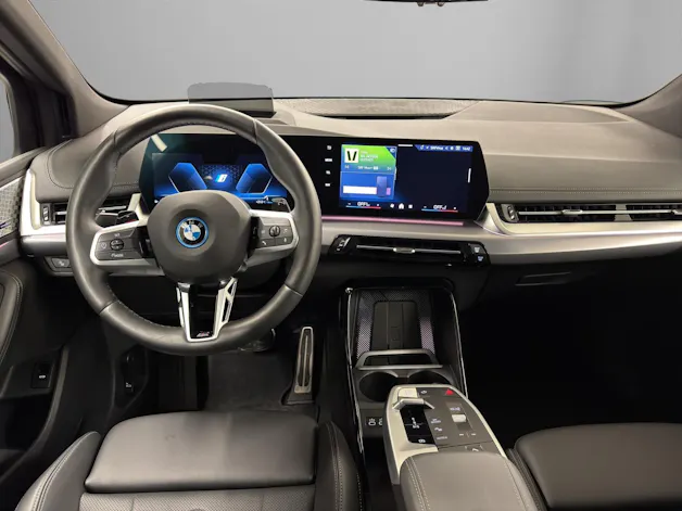 BMW 225e xDrive paddles Active Tourer