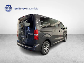https://vehicle.imgix.net/4367088/e5f2db1d-1437-46dd-8d57-4ea0499a0d4c.jpg