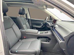 https://vehicle.imgix.net/4367098/dfdfa158-98ce-4d85-8e39-65049d2055ea.jpg
