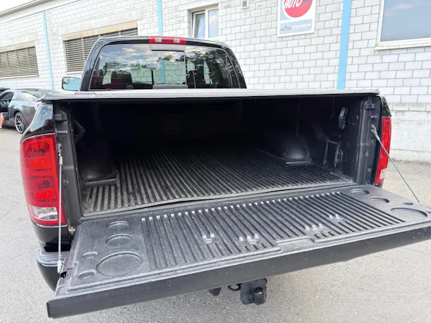 Dodge USA RAM 1500 QUAD CAB 5.7 HEMI V8 4x4