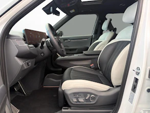 https://vehicle.imgix.net/4367145/1fec028c-cbd6-489c-bce1-587d557b0c9e.jpg