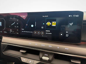 https://vehicle.imgix.net/4367145/979dbd4d-c591-4e58-9a83-c5406f61b75f.jpg