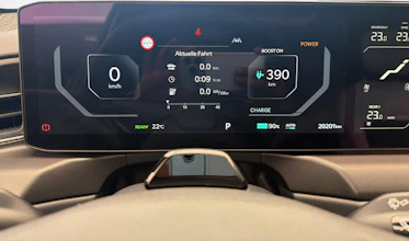 https://vehicle.imgix.net/4367145/9fd5bf13-04f9-4779-ad12-b6d5adc9e87f.jpg
