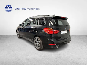 https://vehicle.imgix.net/4367147/f5c93439-d878-47ce-946f-66b2e062e781.jpg