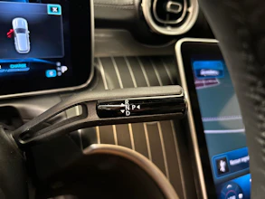 https://vehicle.imgix.net/4367152/773f441b-d803-488d-ae8b-e5e25a252fa9.jpg