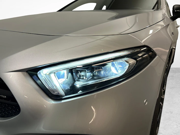 Fahrzeugbild MERCEDES-BENZ A 35 AMG