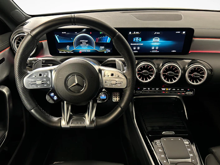 Fahrzeugbild MERCEDES-BENZ A 35 AMG