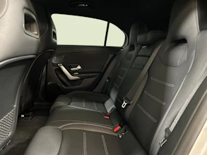 https://vehicle.imgix.net/4367158/ad9f3b26-da2e-4cf7-9ffa-3828874c331e.jpg