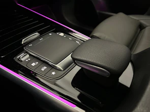 Fahrzeugbild MERCEDES-BENZ GLB 250 AMG Line 4matic