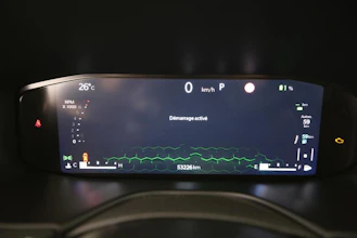 https://vehicle.imgix.net/4367181/b52df8a1-1536-4f09-b053-4f8f5967492b.jpg