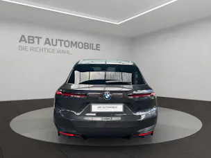 BMW iX xDrive40