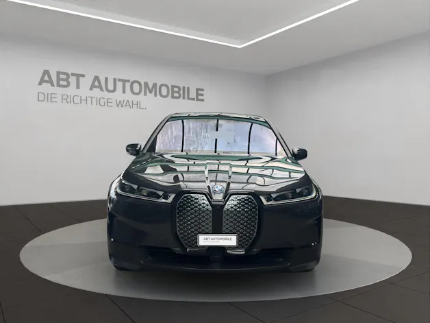 BMW iX xDrive40