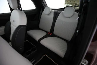 https://vehicle.imgix.net/4367204/d4be8a6f-aea5-4d8d-8aff-eec9679c0690.jpg