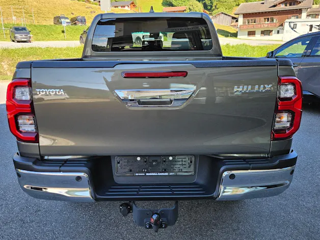 Toyota Hilux Double Cab.-Pick-up 2.8 D-4D 204 Premium