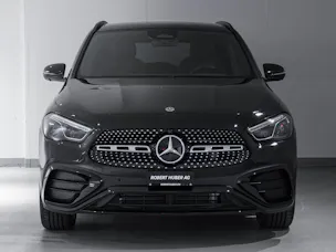 Mercedes-Benz GLA 220 d 4MATIC "Swiss Star"