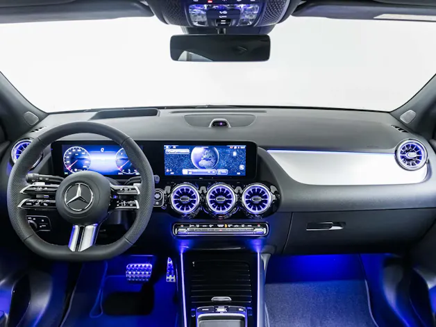 Mercedes-Benz GLA 220 d 4MATIC "Swiss Star"