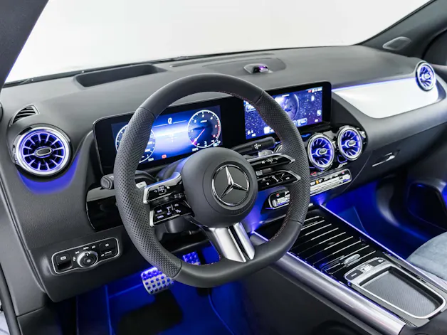 Mercedes-Benz GLA 220 d 4MATIC "Swiss Star"