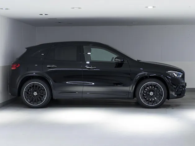 Mercedes-Benz GLA 220 d 4MATIC "Swiss Star"