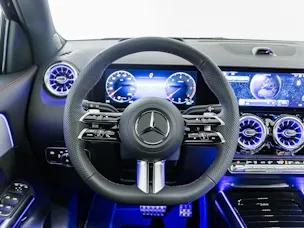 Mercedes-Benz GLA 220 d 4MATIC "Swiss Star"