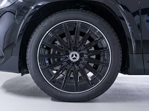Mercedes-Benz GLA 220 d 4MATIC "Swiss Star"