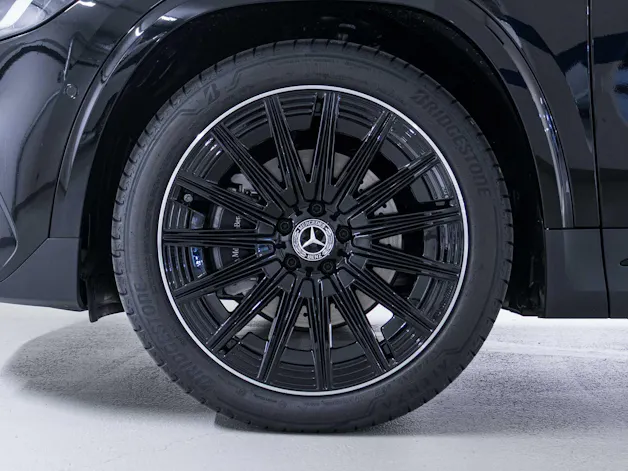 Mercedes-Benz GLA 220 d 4MATIC "Swiss Star"