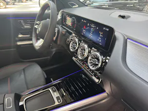 Mercedes-Benz GLA 250 Swiss Star AMG Line 4matic