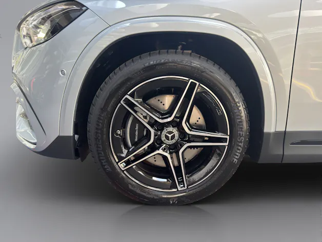 Mercedes-Benz GLA 250 Swiss Star AMG Line 4matic
