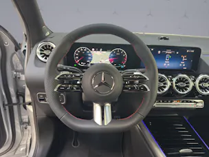 Mercedes-Benz GLA 250 Swiss Star AMG Line 4matic