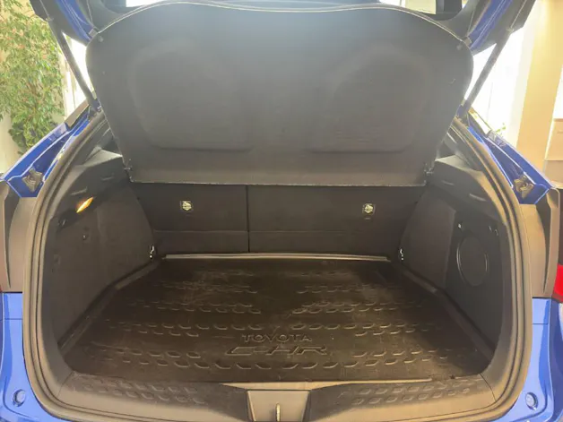 Toyota C-HR 2.0 VVTi HSD Style